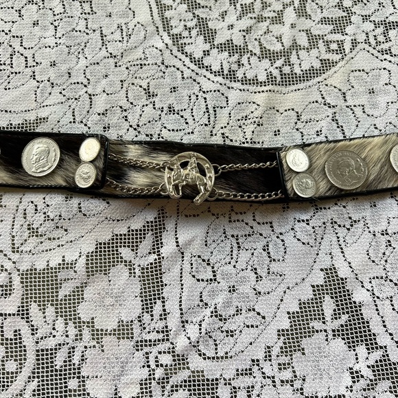 Argentinian Vintage Gaucho Cowhide Coin BeltSize 25/26” - Picture 3 of 6